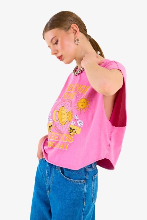 pink oversized t-shirt